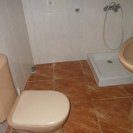 Chasna شقة طوستا ديل سيلونثيو